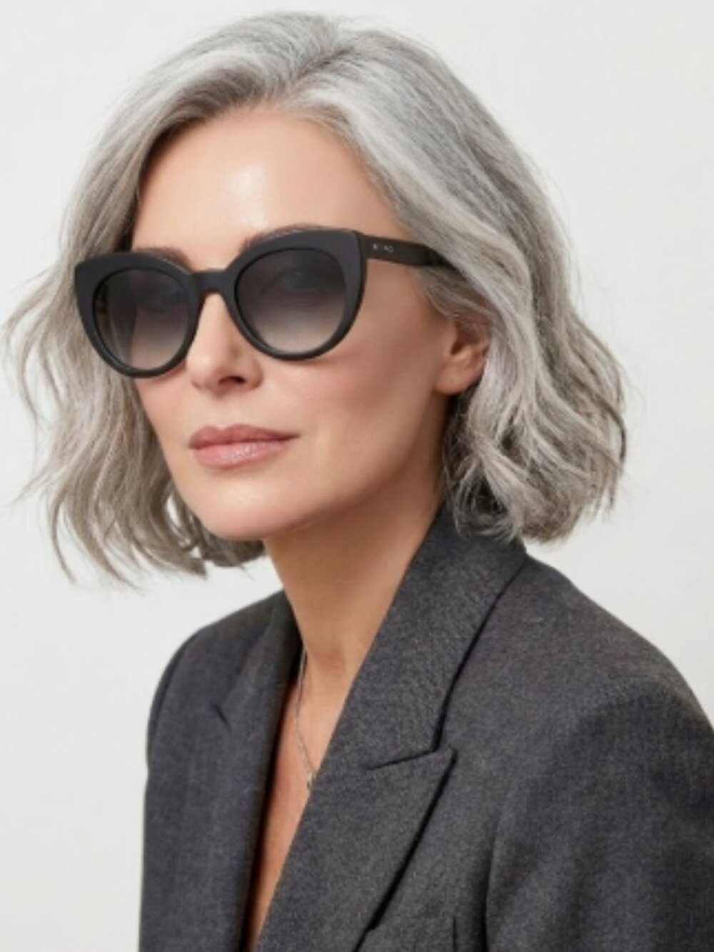 ETRO Black Cat-Eye Sunglasses - New